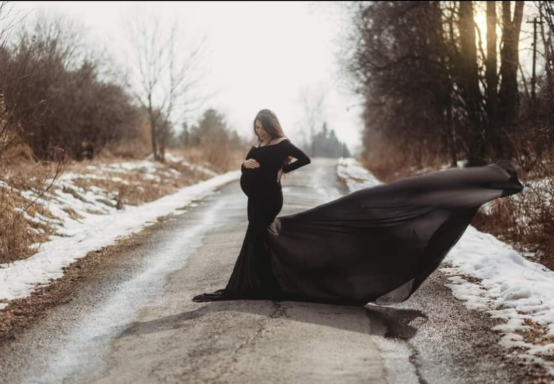 Black Fitted Mermaid Gown - maternity photoshoot dress