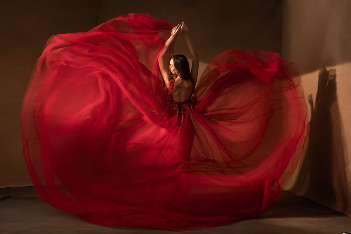 Red Kissing Sunlight Gown - maternity photoshoot dress