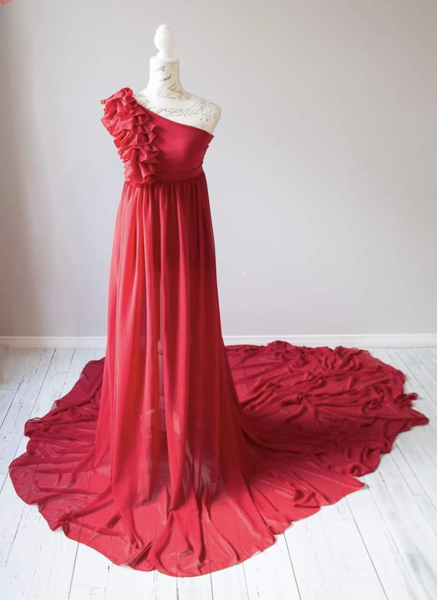Red Ruffle two way Gown set - maternity photoshoot dress