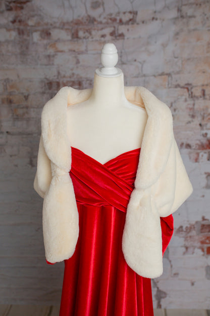Faux Fur Cream Shawl - maternity photoshoot dress